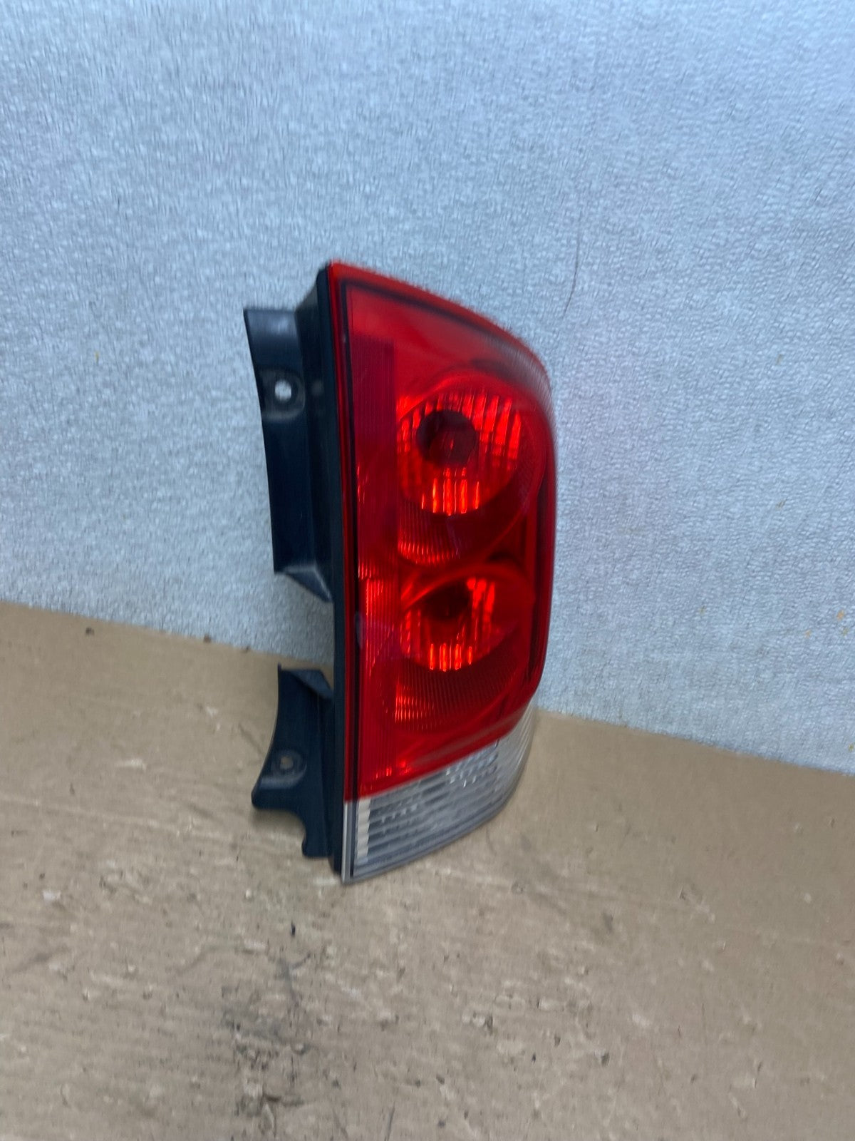 2005 to 2015 Nissan Armada Right Passenger RH Side Tail Light Oem AB4732 LK2