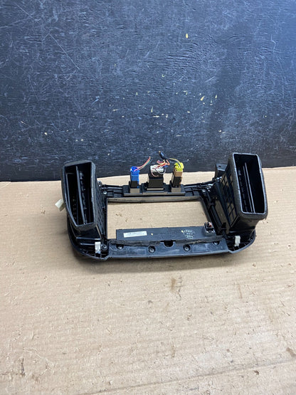 2007 to 2009 Hyundai Santa Fe Center Dashboard Air Vent AH3978 DG4