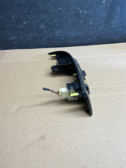 2004 to 2010 Toyota Sienna Left Side Climate Switches Bezel Trim AG4972 DG2