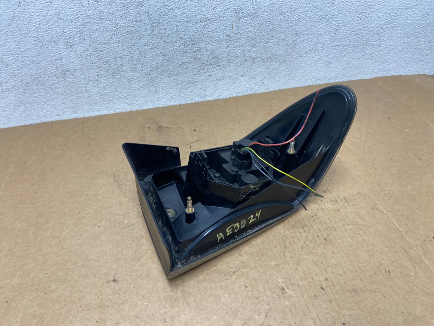 1994 to 1998 Saab 900 & Turbo Left Driver LH Side Tail Light AE3024 LK6