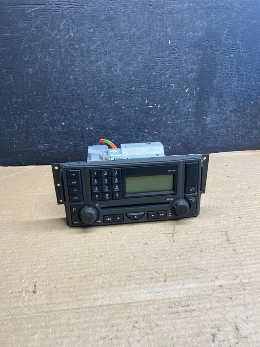 2005 2006 2007 2008 Land Range Rover LR3 6 CD Changer Stereo Radio AH3867 DG0