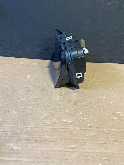 2011 2012 Lincoln MKZ Speedometer Cluster Gauge OEM D45021