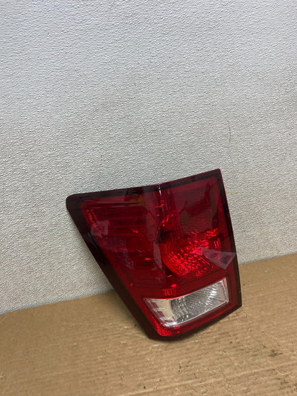 2007 to 2010 Jeep Grand Cherokee Left Driver Lh Tail Light Oem Z2637 DW2