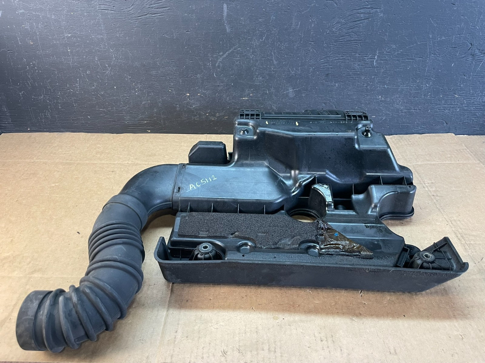 2007-2009 Suzuki SX4 2.0 Air Cleaner Intake Filter Box w/ MAF Sensor AC5112 DG4