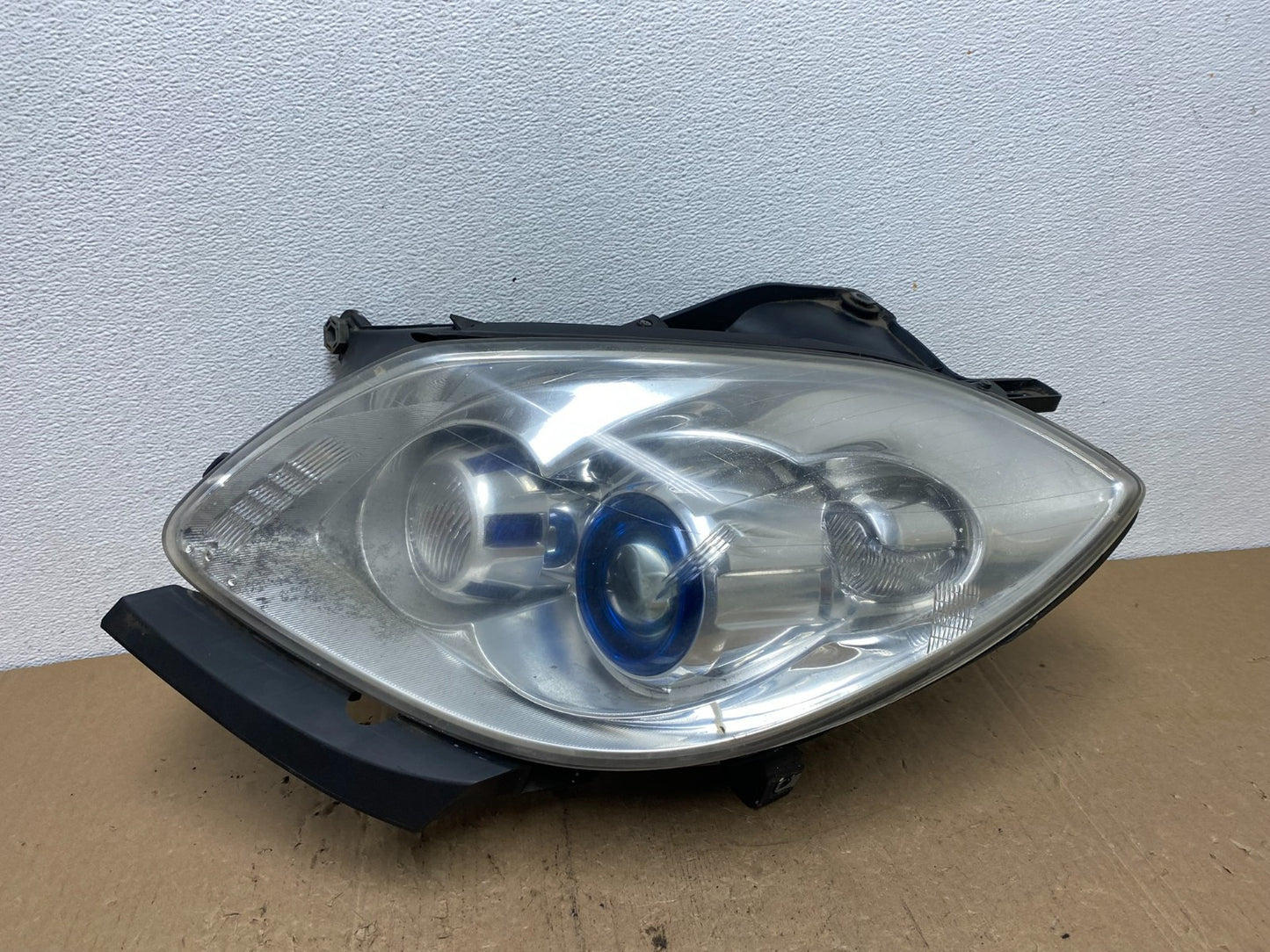 2008-2012 Buick Enclave Left Driver Headlight Xenon Hid One Ballast AC60520