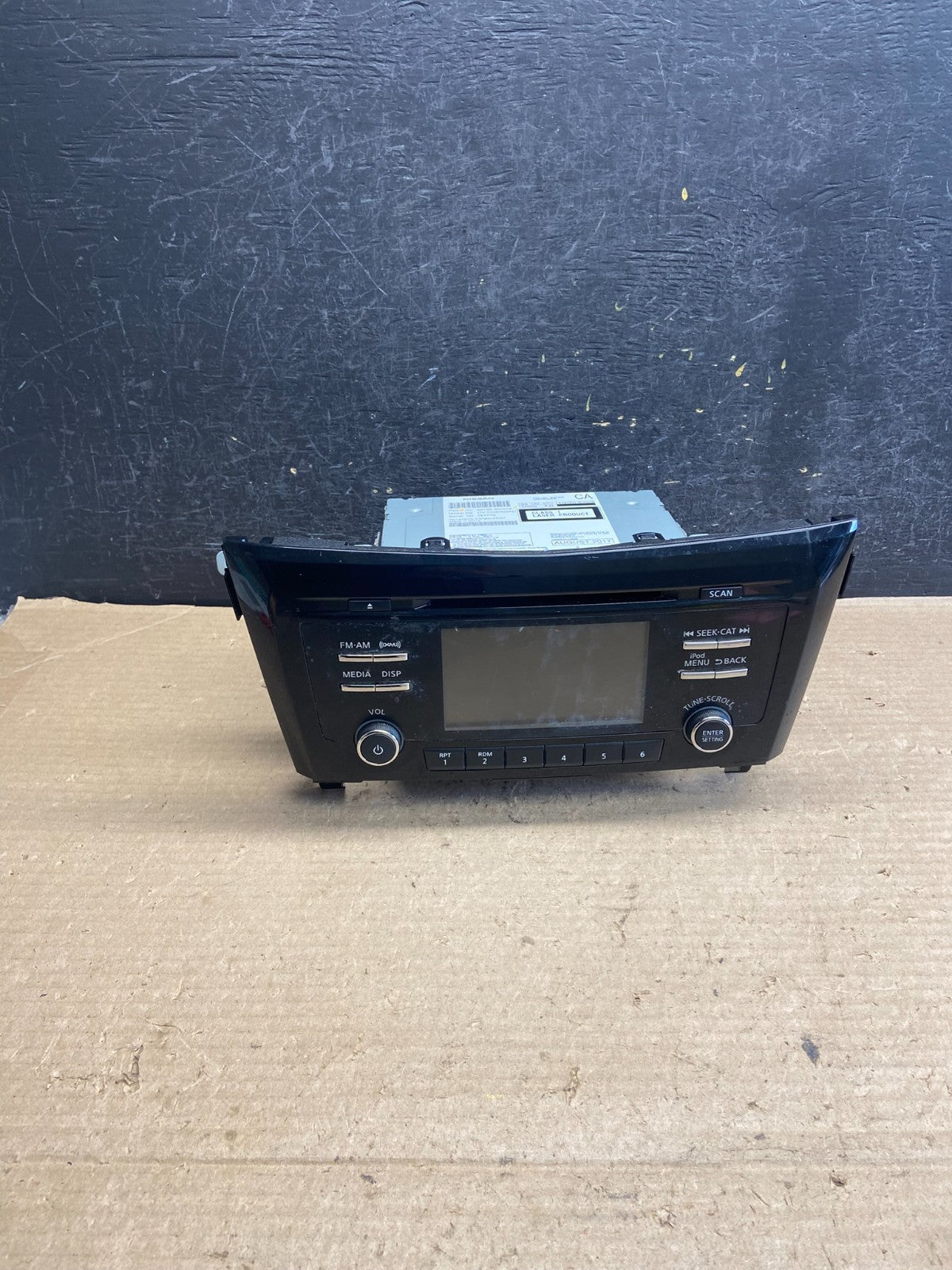 2017 to 2019 Nissan Rogue AM FM XM Radio CD Player Screen Receiver ah5424 DG0