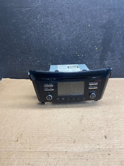 2017 to 2019 Nissan Rogue AM FM XM Radio CD Player Screen Receiver ah5424 DG0