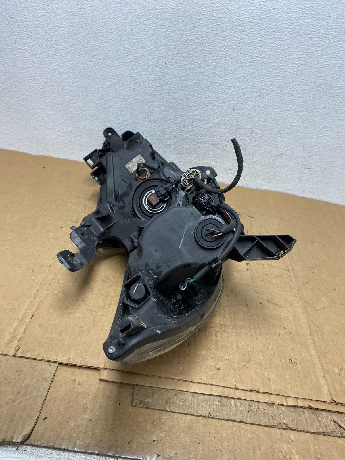 2016 - 2018 Nissan Altima Left Driver LH Halogen Headlight AD1352 DW11