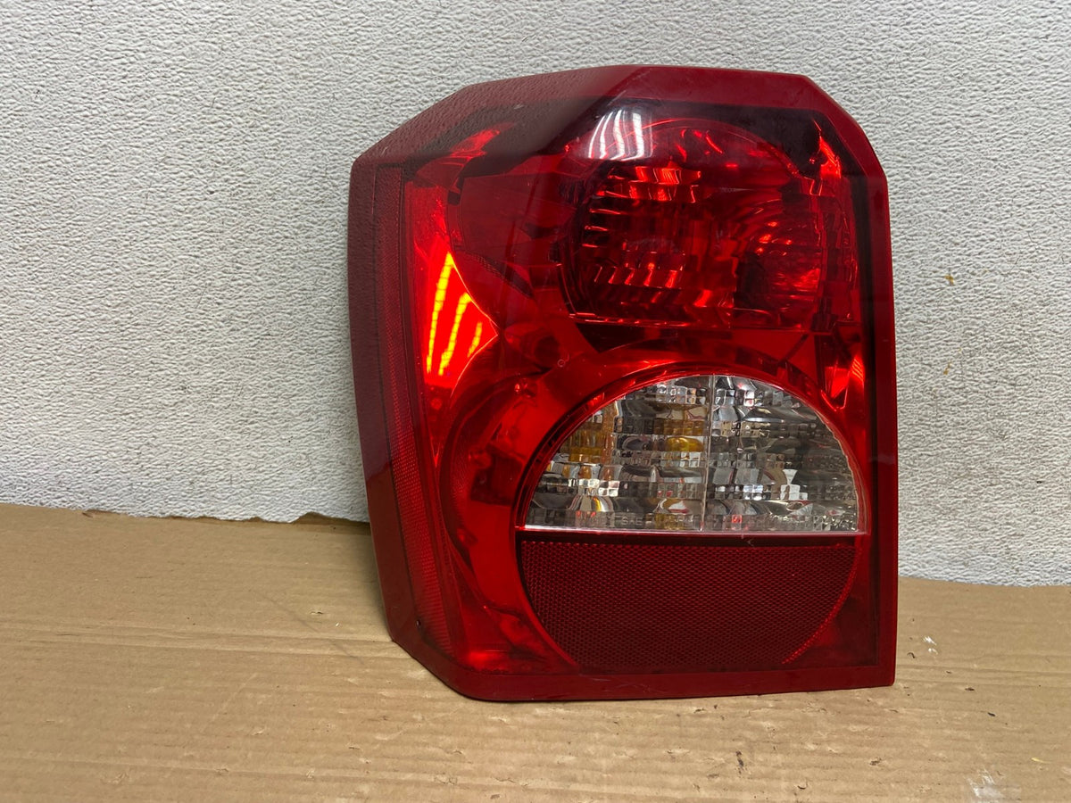 2008 2009 2010 2011 2012 Dodge Caliber Tail Light Left Driver Side AG9085 LK0