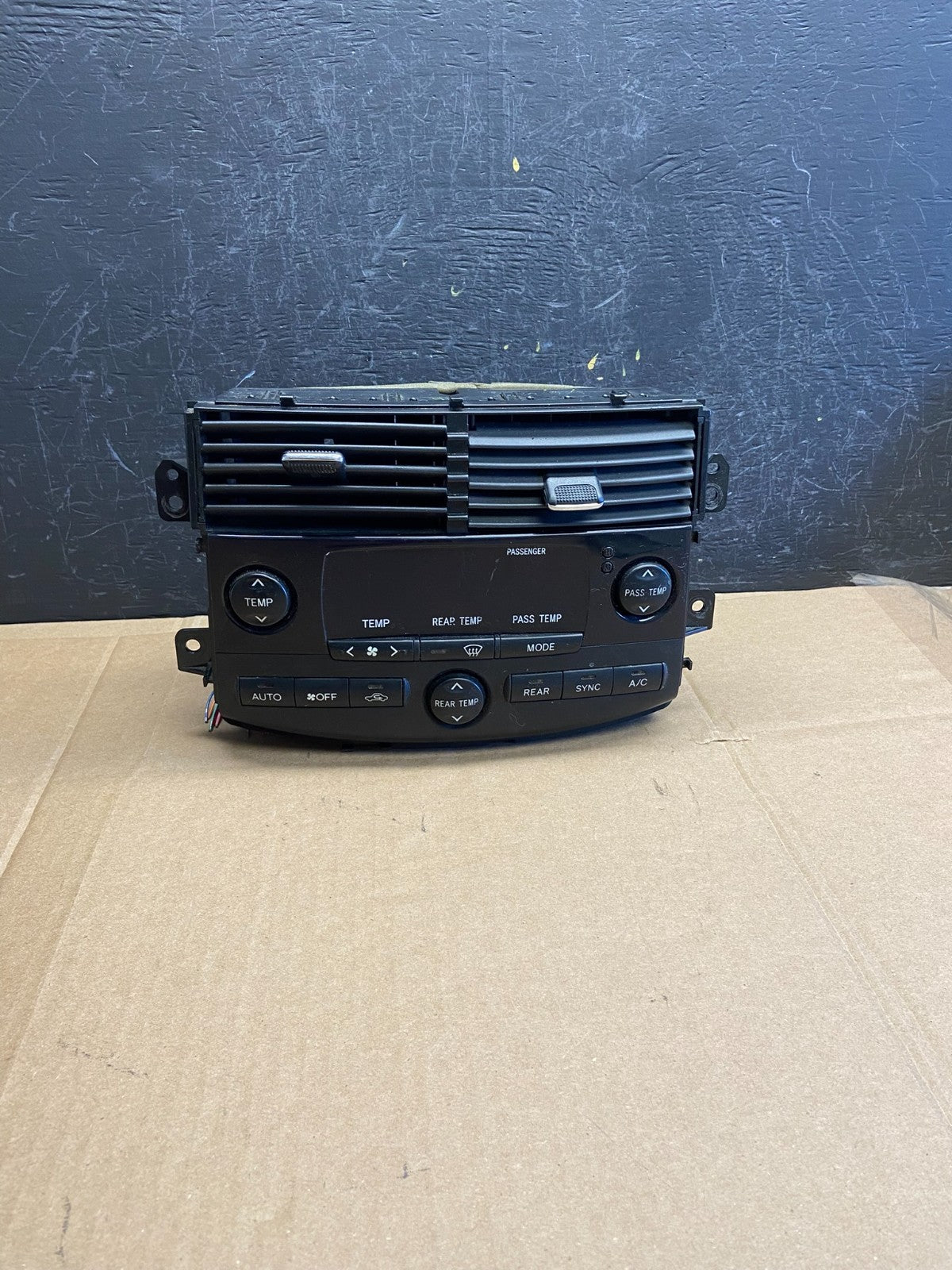 2004-2005 Toyota Sienna AC Climate Heater Temperature Control Air Vent AD2044 DG0
