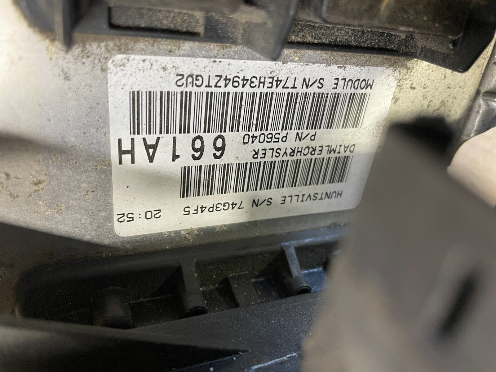 2004 2005 Dodge Durango  Fuse Box Relay Unit Module Body Control N7163 PS3