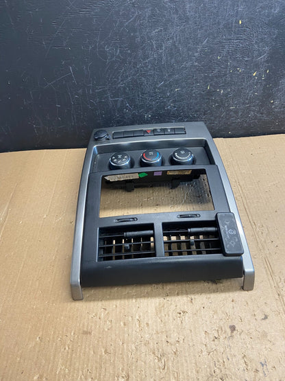 2008 to 2012 Jeep Liberty Dash Climate Temperature Control Radio Bezel AE4177 DG3