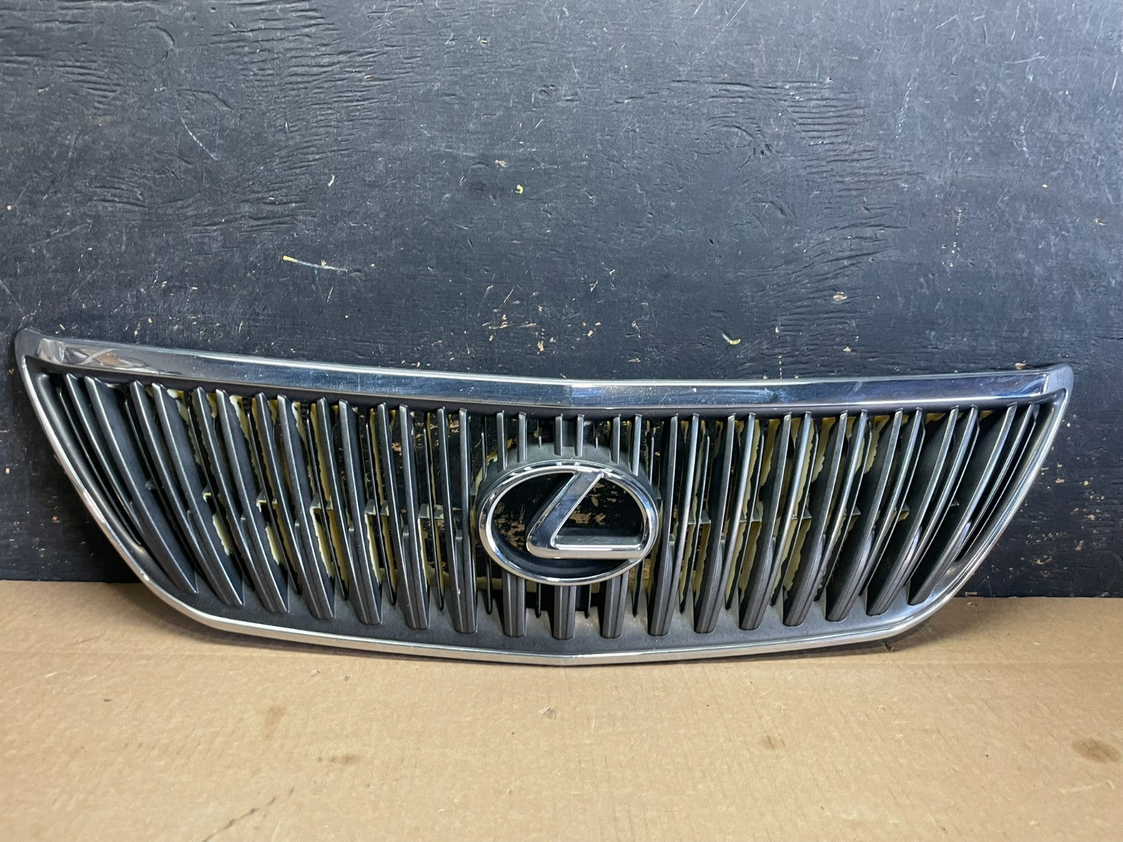 2004-2009 Lexus RX350 RX330 Front Grill Grille OEM AB3019 DG0