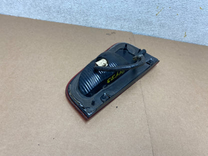 2003-2006 Lincoln Navigator Right Passenger RH Inner Tail Light OEM P4435 DW7