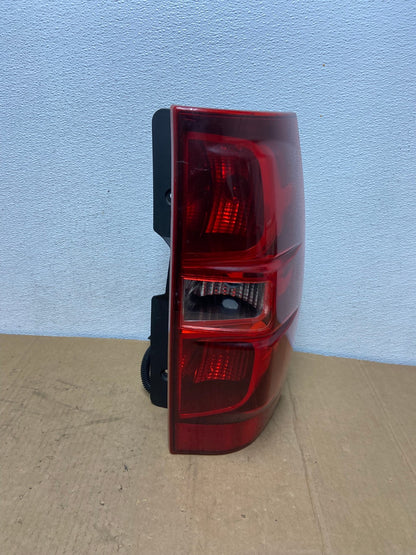 2008-2014 Chevrolet Tahoe Suburban Right Passenger Rh Tail Light AC8582 LK0