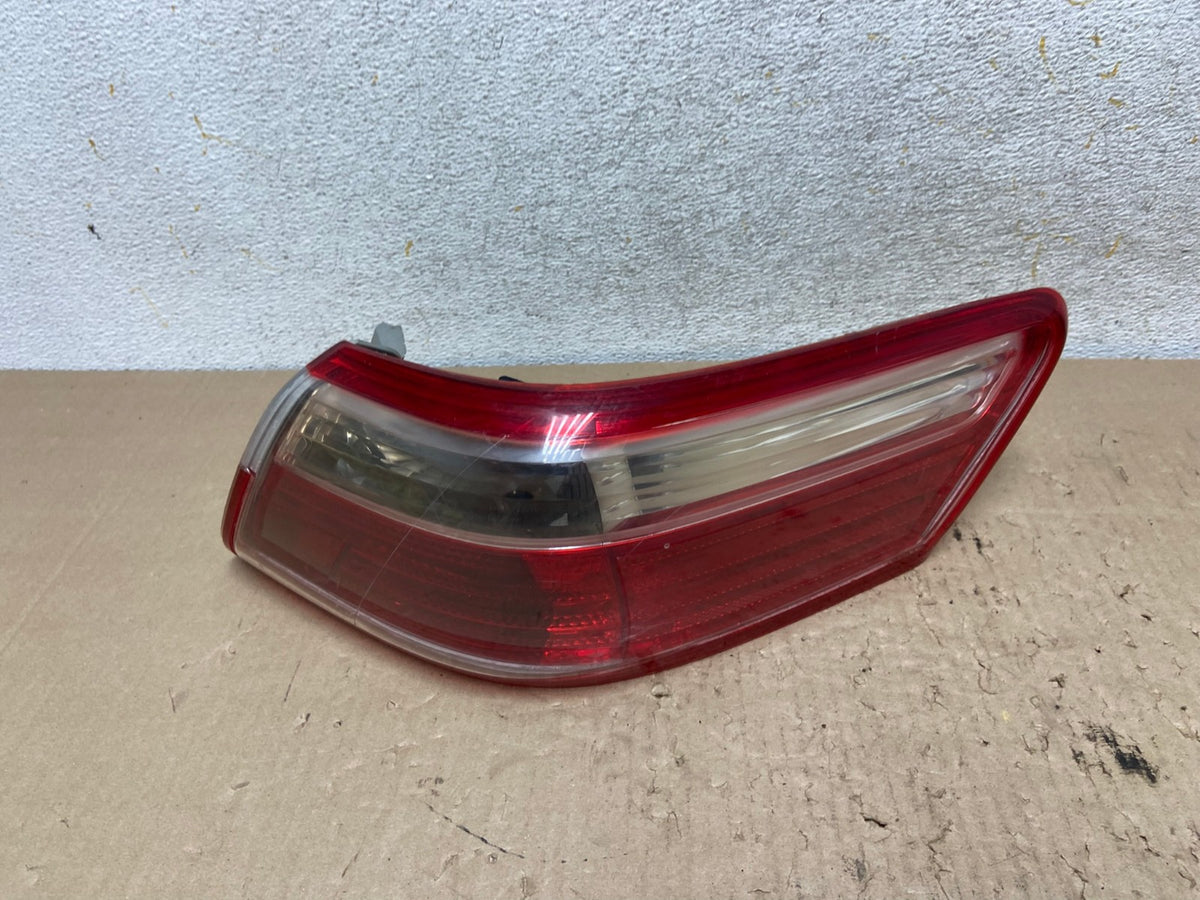 2007 2008 2009 Toyota Camry Right Passenger Side Tail Light AI2466 LK0