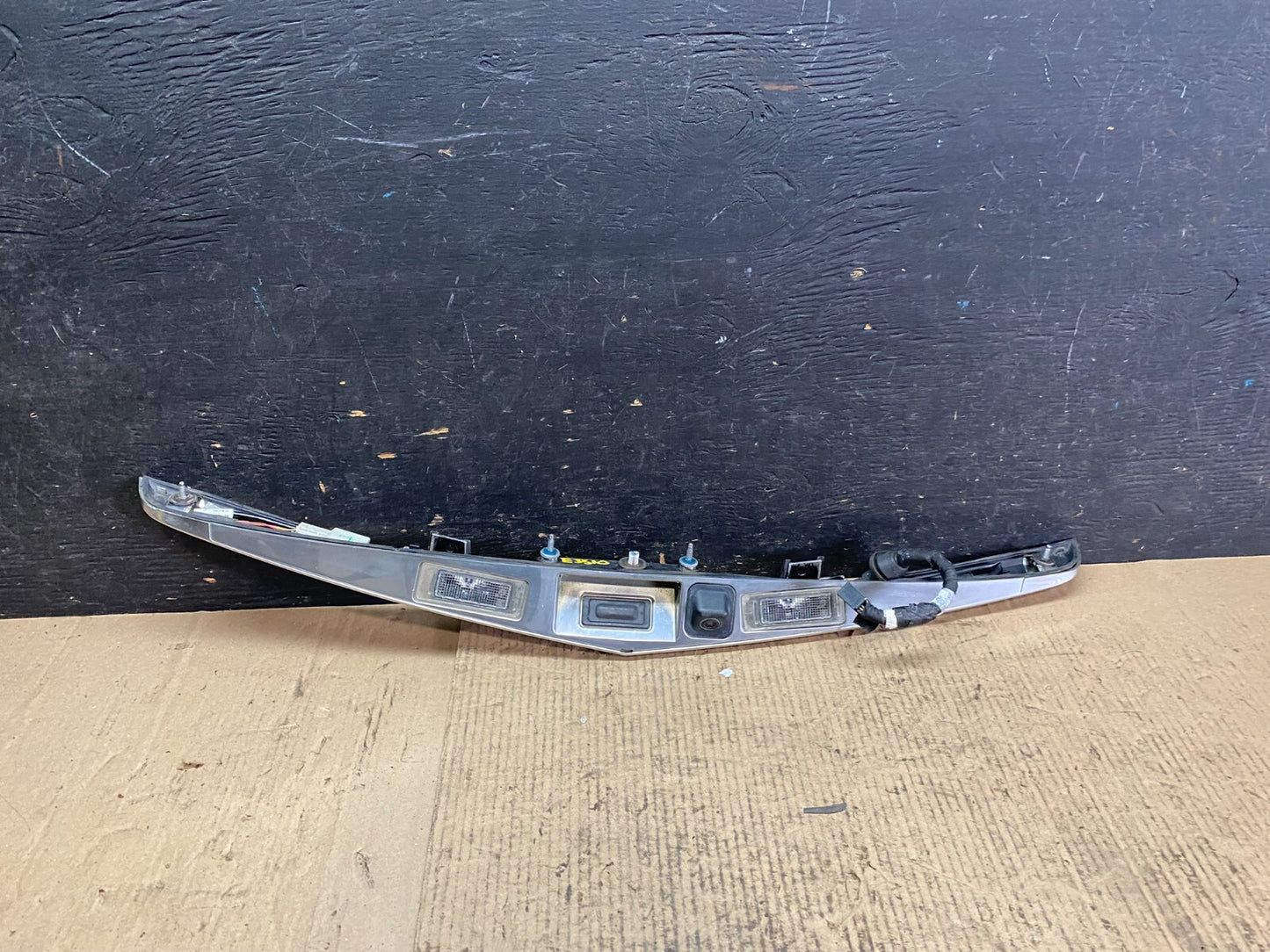 2013 to 2017 Cadillac XTS Trunk Finish Garnish Panel Molding N32944