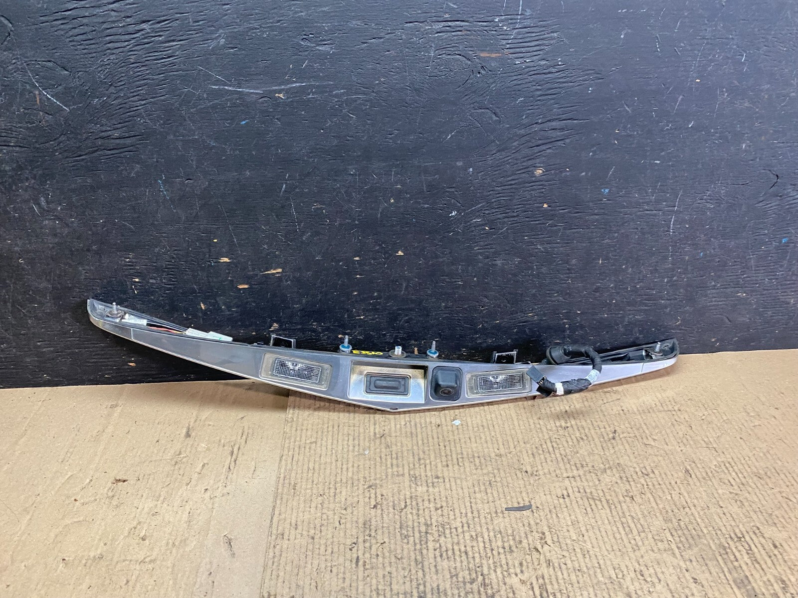 2013 to 2017 Cadillac XTS Trunk Finish Garnish Panel Molding N32944