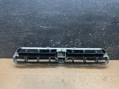 2000 to 2002 Subaru Legacy Outback Grill Grille OEM Y1931 DG4