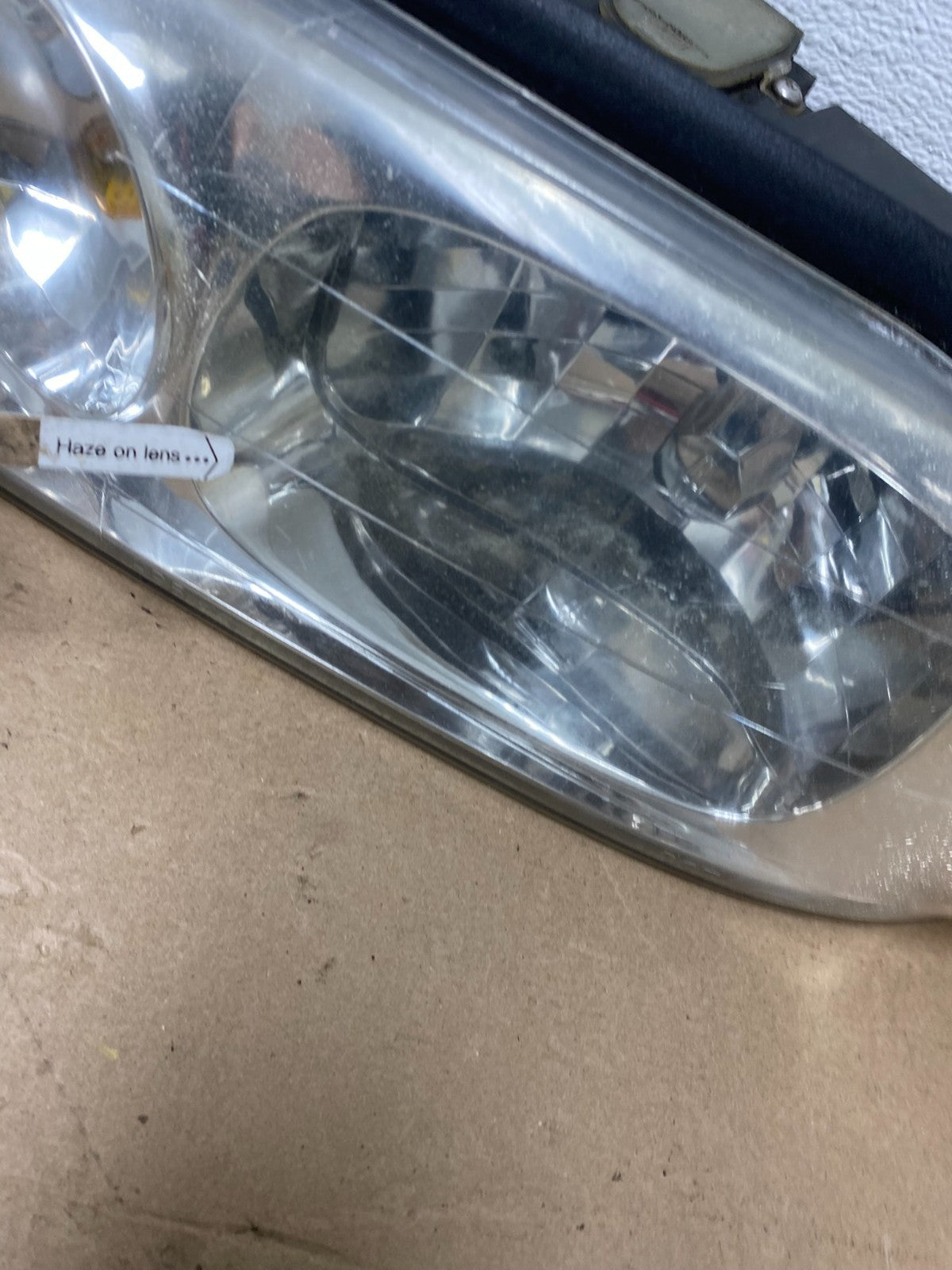 1998 to 2002 Lincoln Navigator Left+Right Halogen Headlights AF4748 DW8
