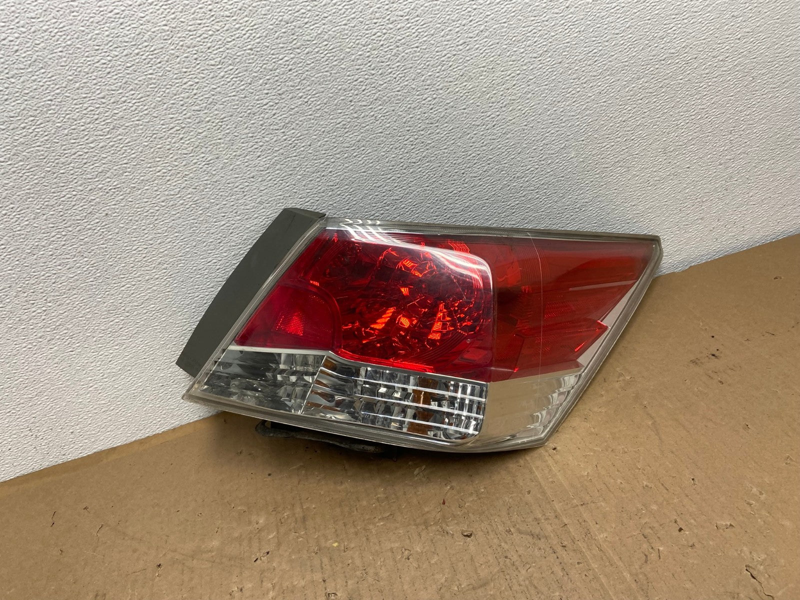 2008 to 2012 Honda Accord Sedan Tail light Right Passenger RH Side AB6617 LK0