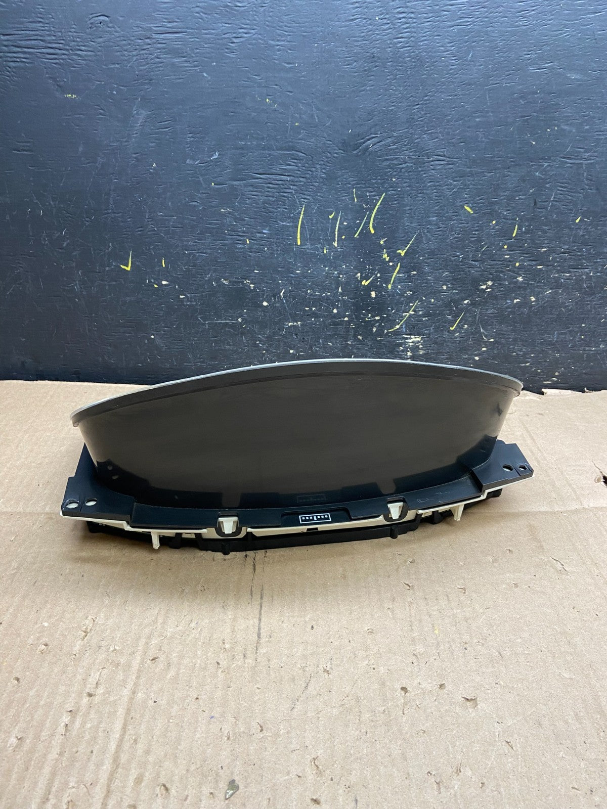 2004 to 2007 Chevrolet Express Speedometer Cluster Gauge OEM  Y2330 DG4
