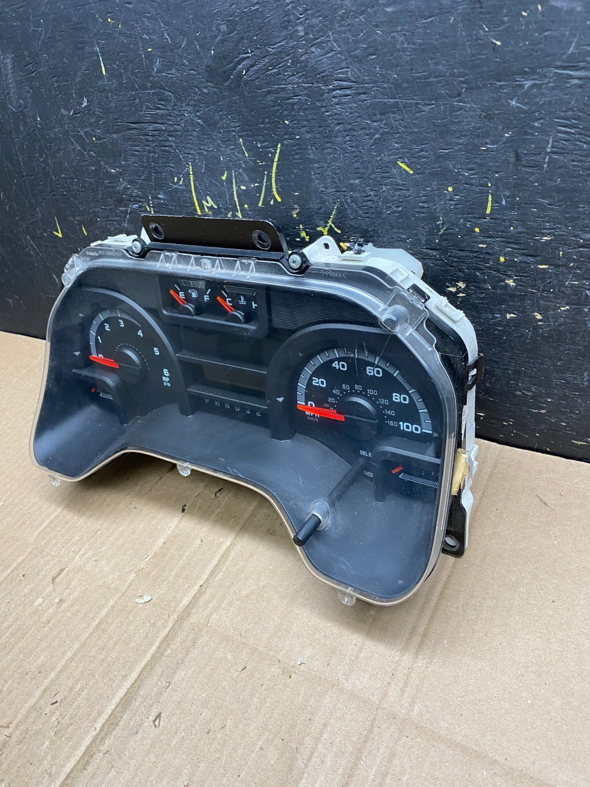 2010 Ford E150 E250 E350 VAN Gauge Speedometer Cluster AA4641 DG2