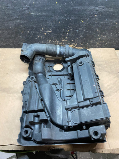 2005 to 2008 Volkswagen Jetta Beetle 2.5L Passat Engine Cover 07k129601j V9968 D6