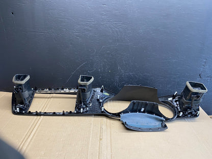 2015 to 2018 Kia Sedona Speedometer Radio Bezel Air Vent 84740-a9000 AB8724 DG4