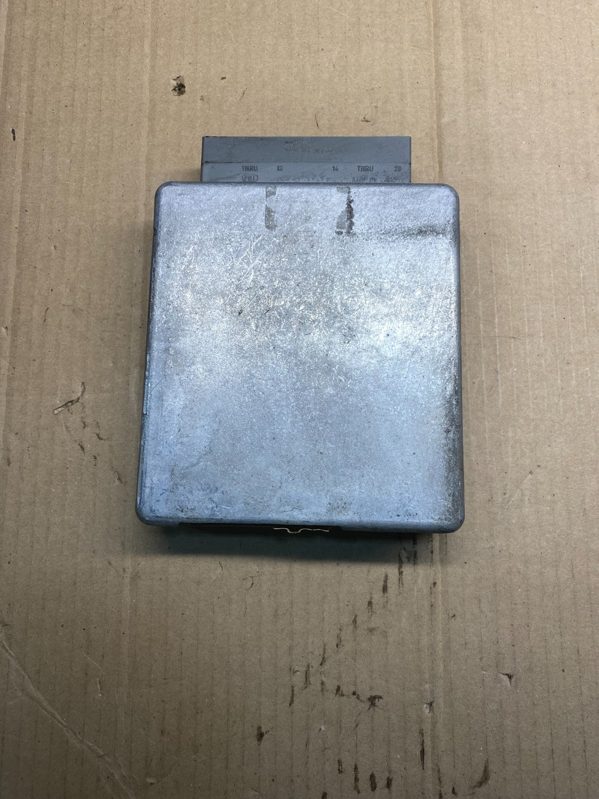 2004 Ford Crown Victoria Engine Control Unit ECU Computer Module AC0882 DG0