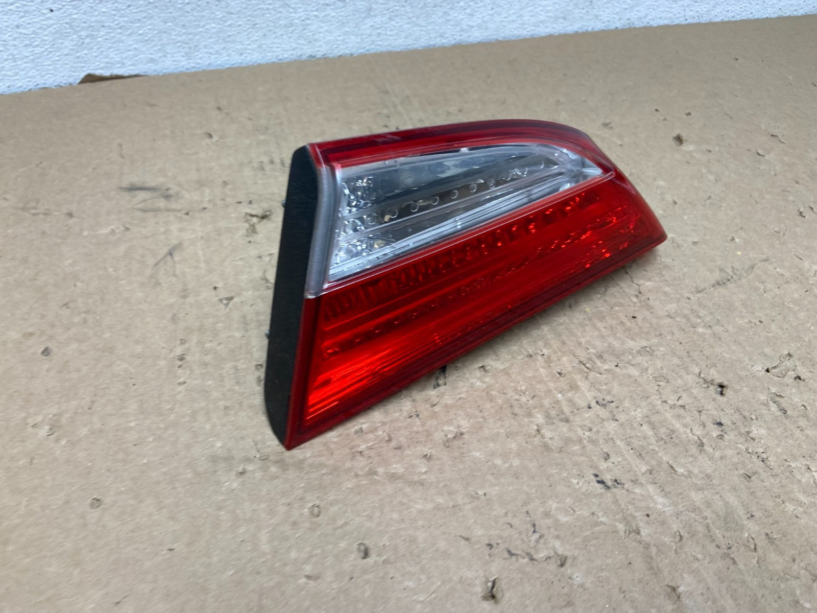 2011 2012 2013 Hyundai Elantra Inner Tail Light Right Passenger AF8045 DW2