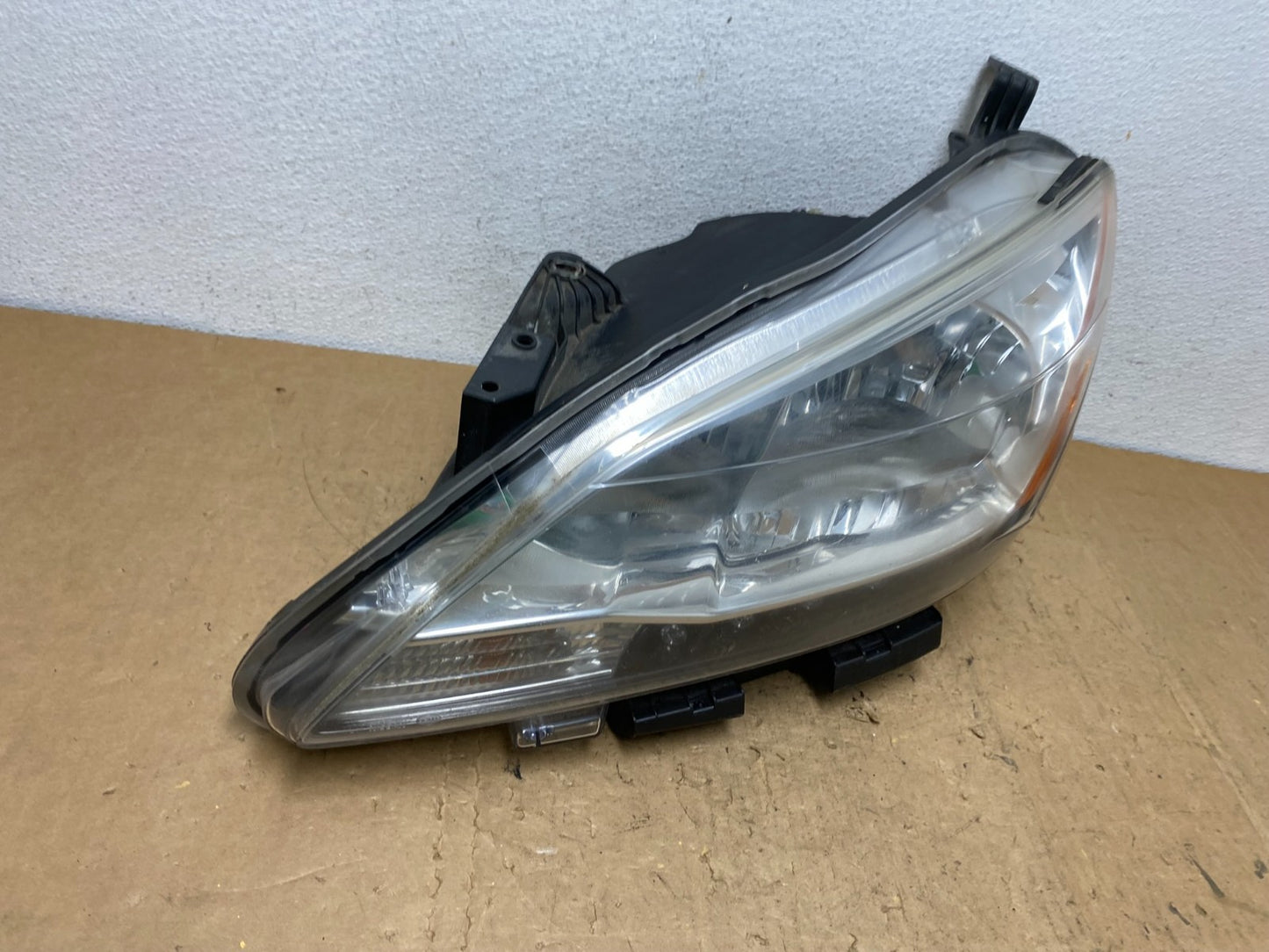 2013 - 2015 Nissan Sentra W/LED Halogen Left Driver LH Headlight AD0658 DW2