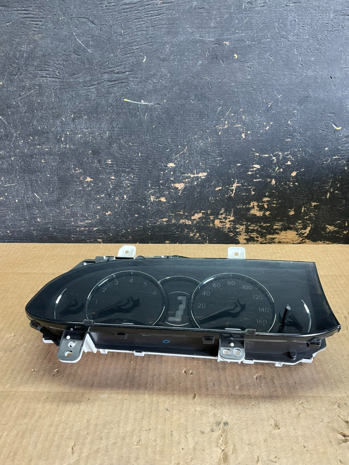 2005 to 2010 Toyota Avalon Cluster Gauge Speedometer AB2868 DG3