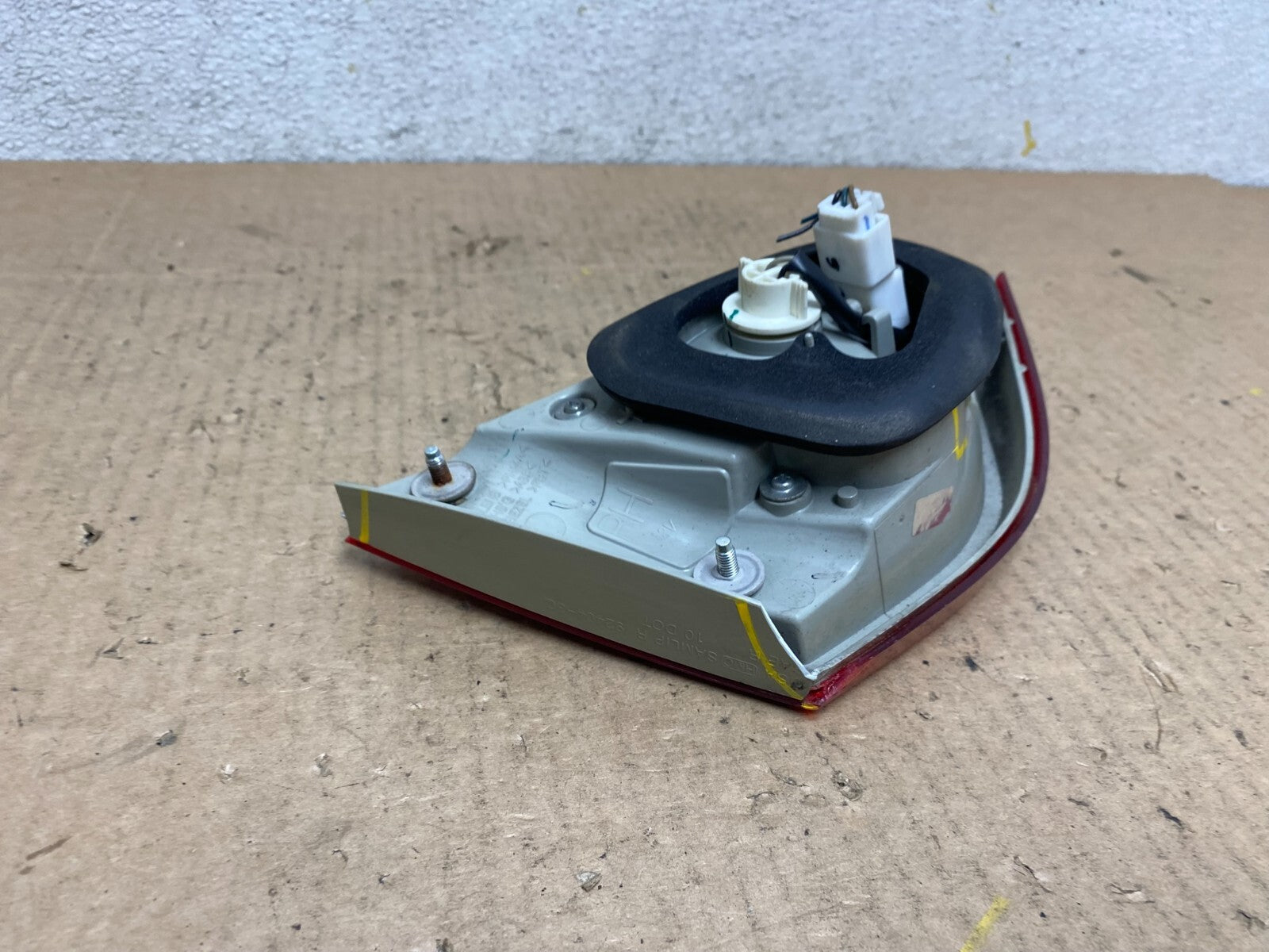 2011 to 2014 Hyundai Sonata Right Passenger Rh Inner Tail Light Oem L8734 DW8