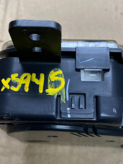 2007 to 2008  Lincoln Navigator Speedometer Gauge Cluster x5945 DG8