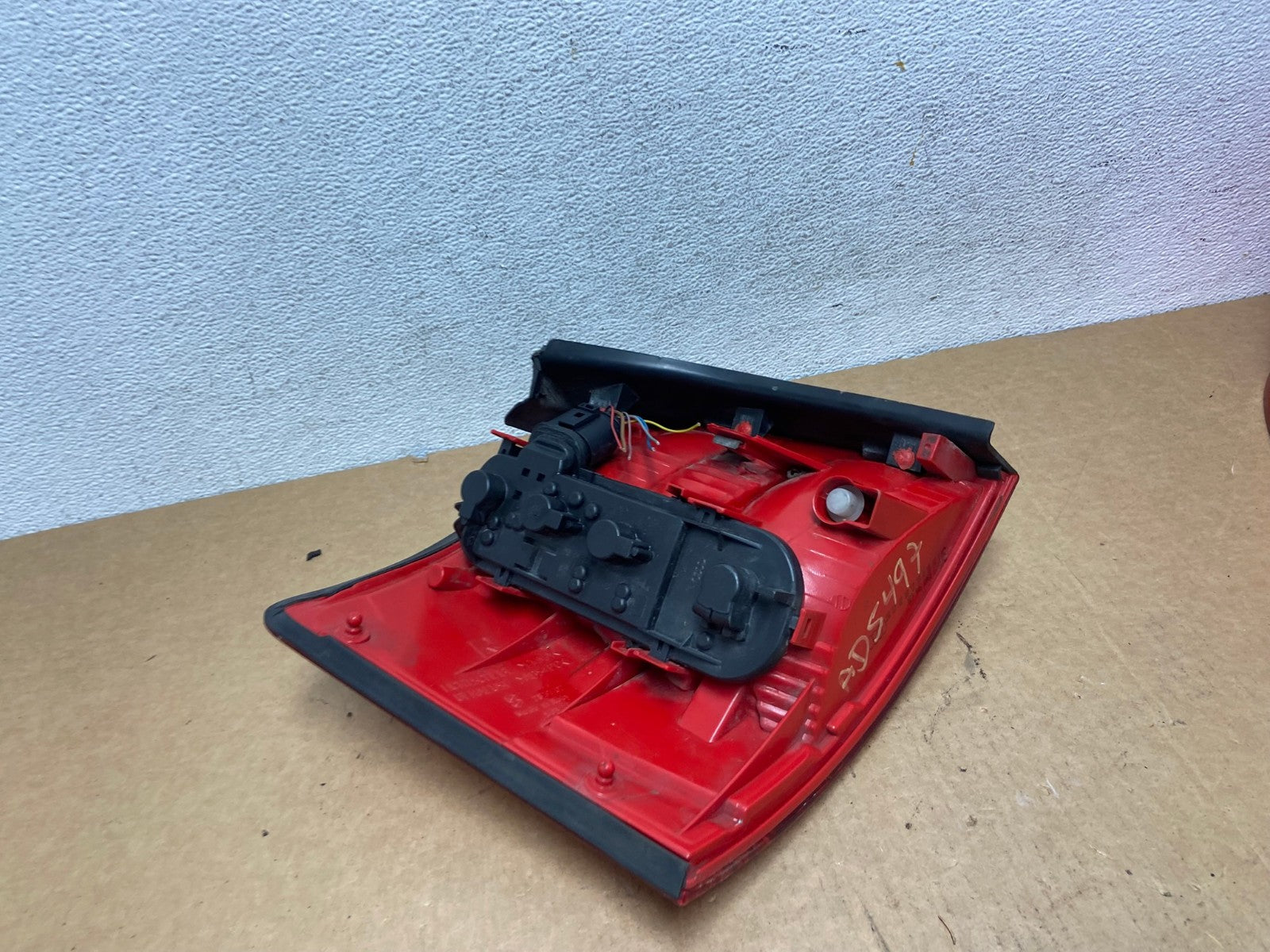 2001 - 2004 Audi A4 Wagon Avant Right Passenger RH Tail Light AD5497 LK6