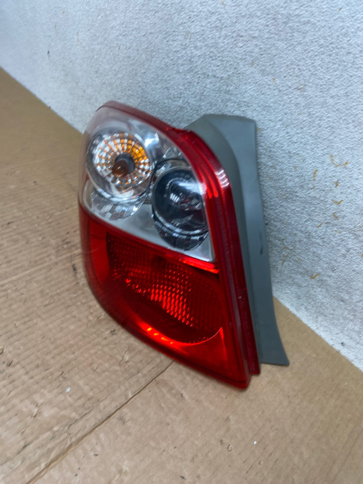 2009 - 2014 Toyota Matrix Left Driver LH Side Tail Light AI6633 LK1