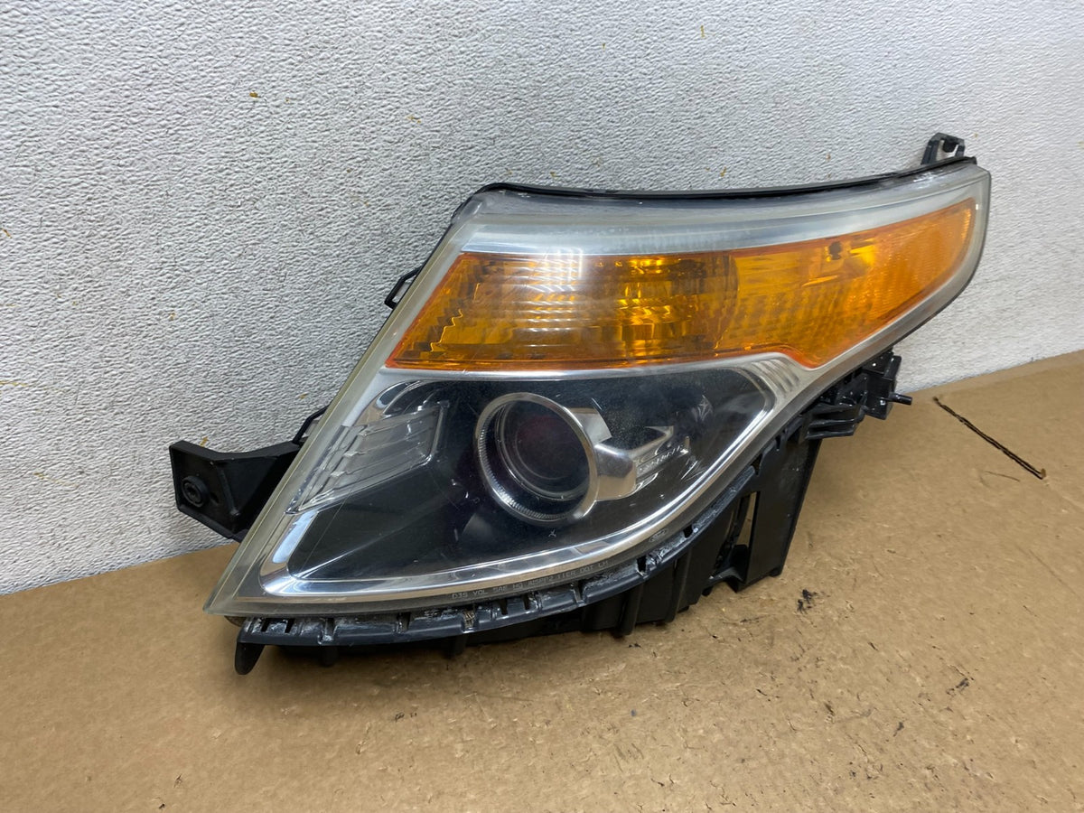 2011 to 2015 Ford Explorer Left Driver LH Xenon Headlight AI3642 DW2