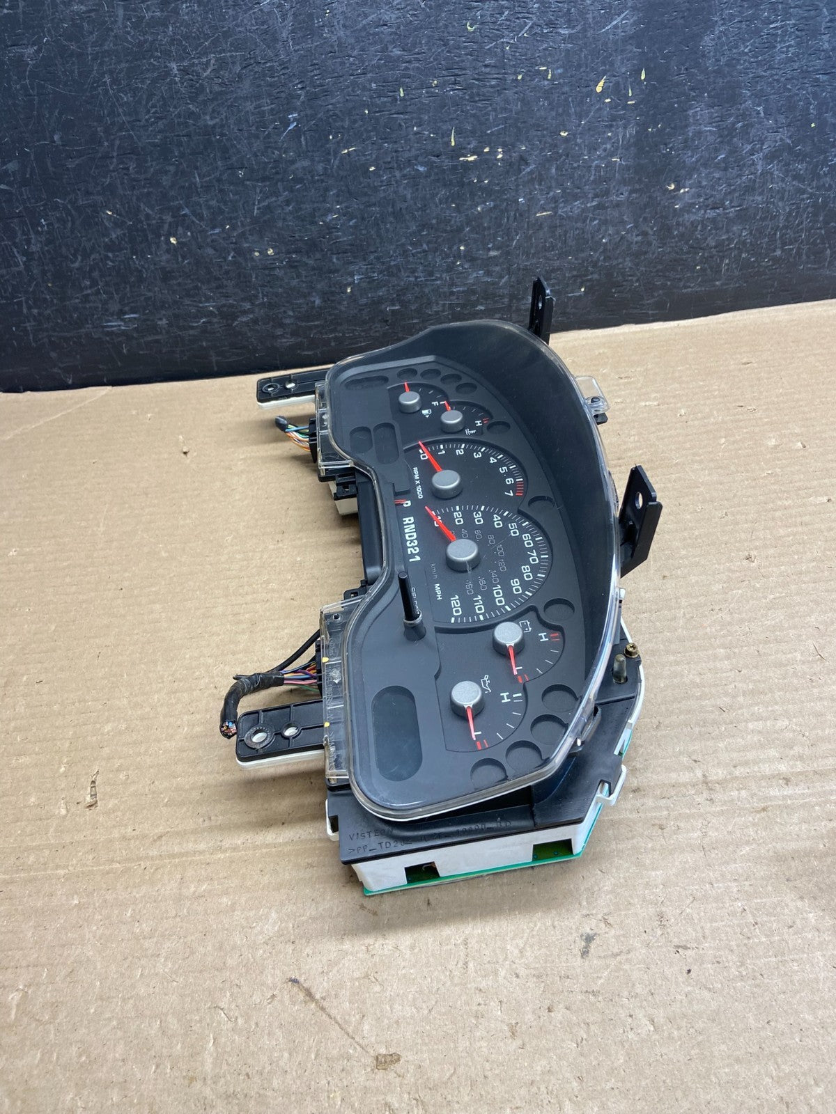 2004 2005 Ford Explorer Speedometer Cluster Gauge AH3492 DG2