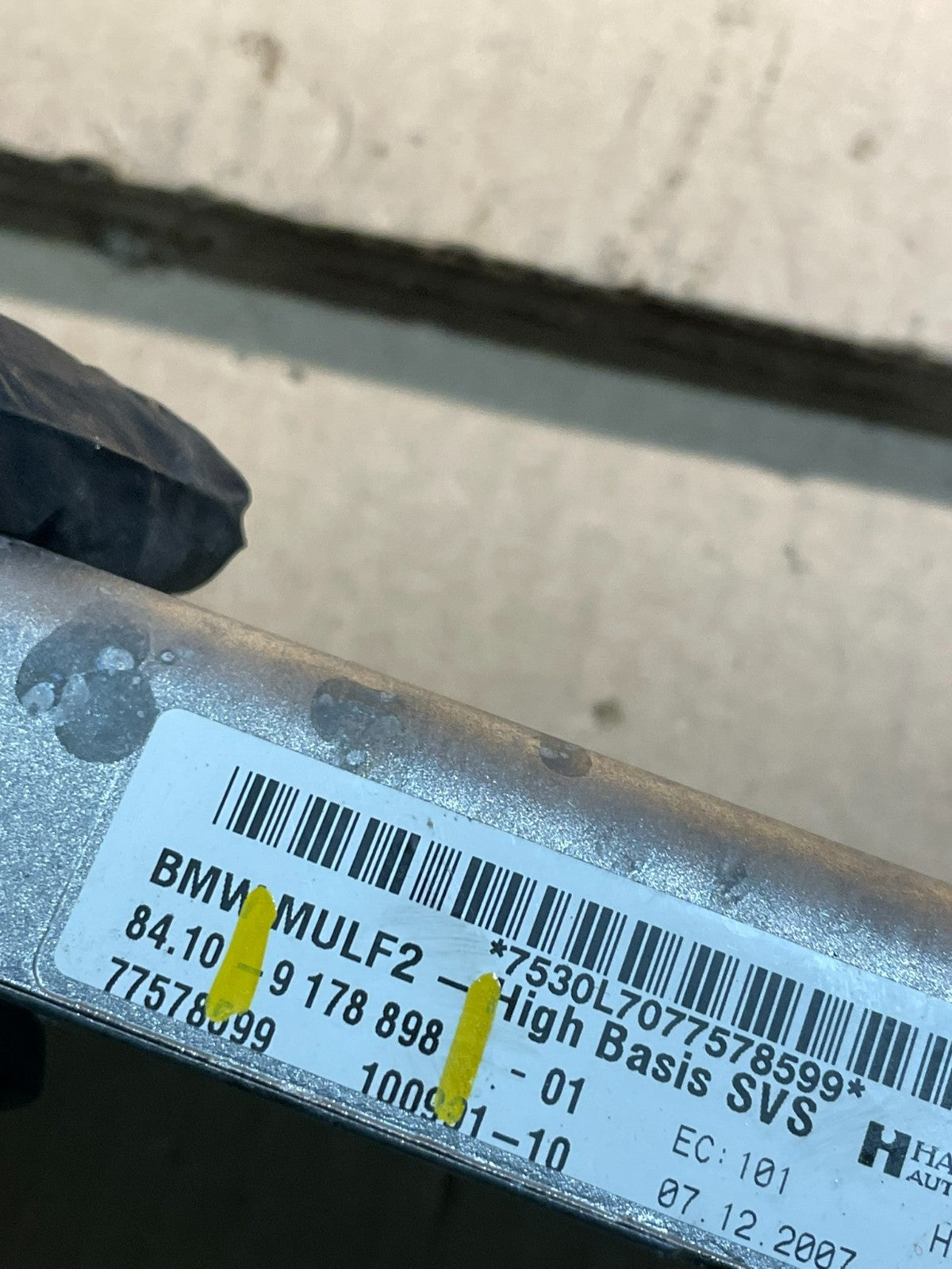 2004 2005 Audi Volkswagen Control Module Computer Telematics OEM V6689 DG5