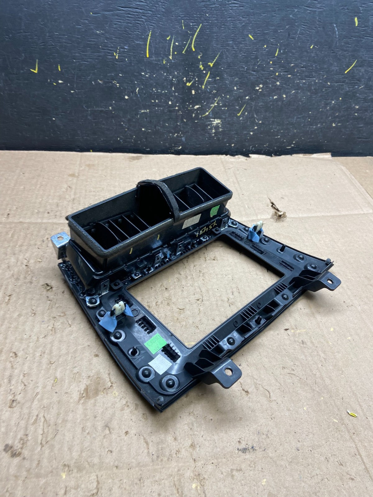 2010 - 2012 Lincoln Mkt Center Dash Gps Radio Bezel Panel Air Vent OEM y5431 DG4