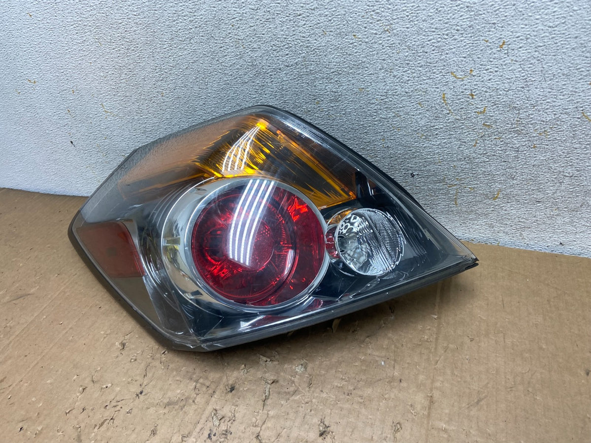 2007 to 2012 Nissan Altima Left Driver Lh Side Tail Light AI9285 LK1