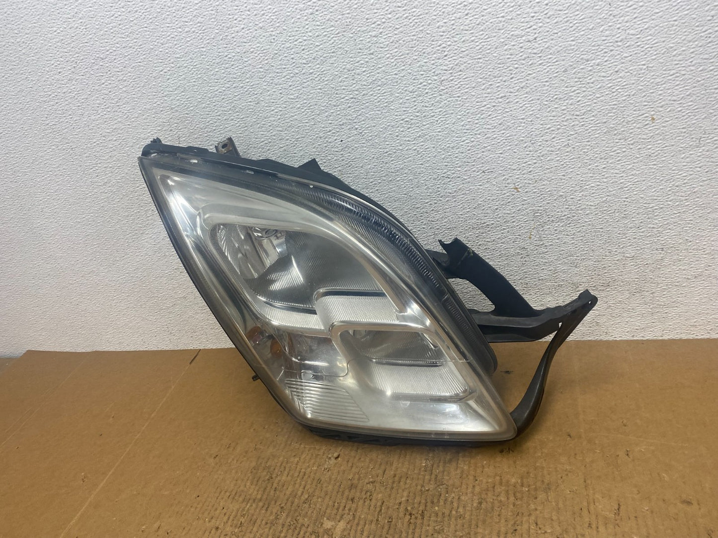 2006 to 2009 Ford Fusion Headlight Right Passenger Rh Side AE2710 DW1