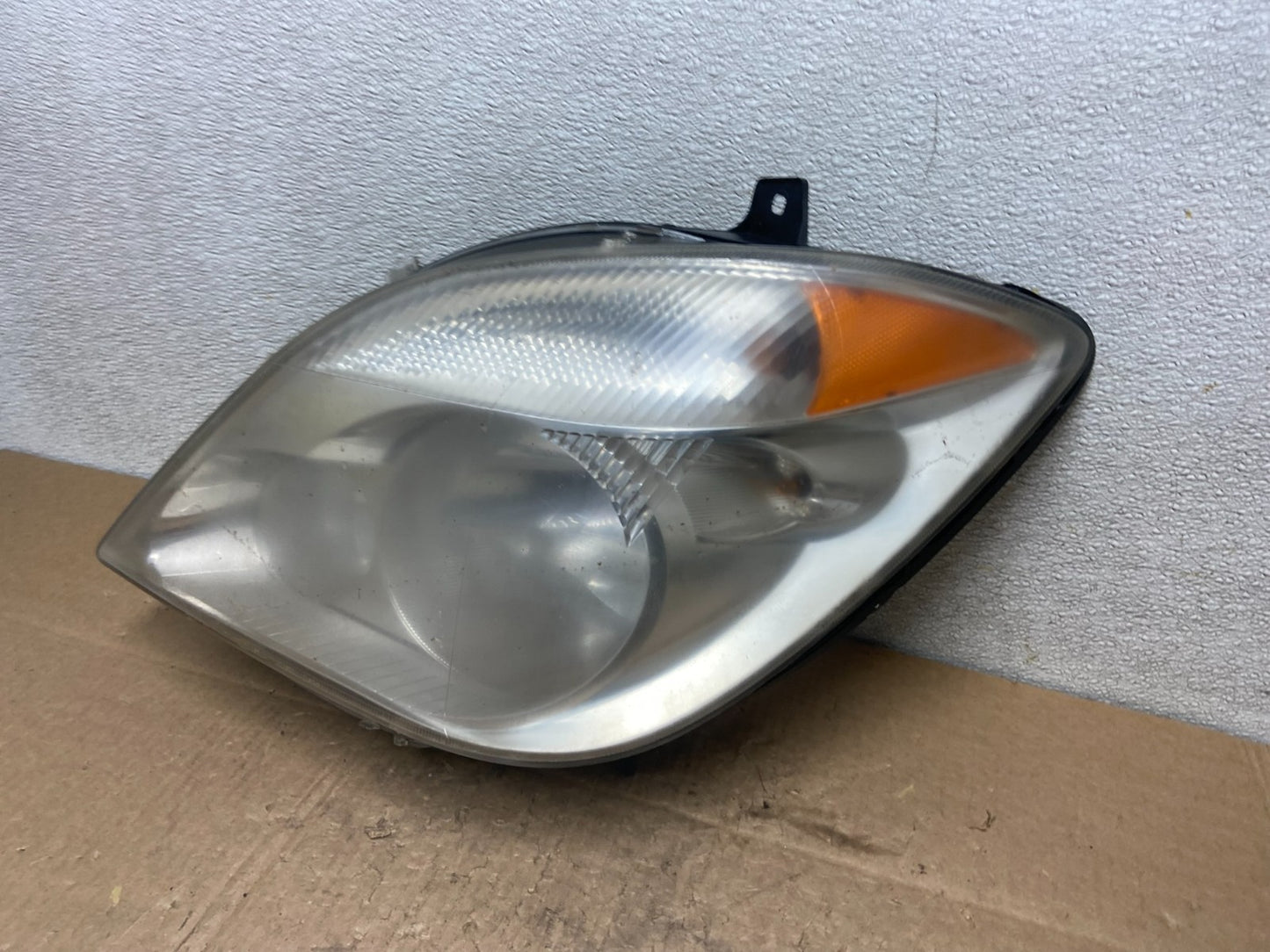 2007 to 2013 Mercedes Sprinter Headlight Left Driver Side Halogen Oem Y9171 DW1