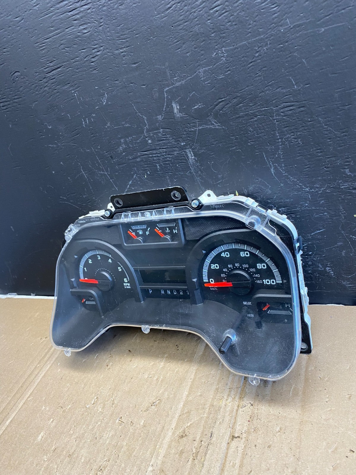 2011 to 2013 Ford E150 E250 E350 VAN Gauge Speedometer Cluster ab9122 DG2