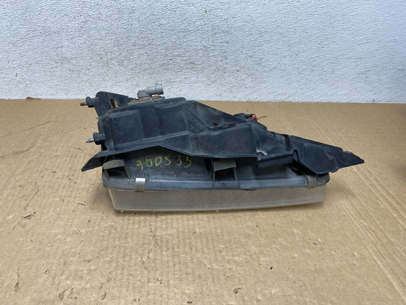 1993 to 1997 Toyota Corolla Left Driver LH Side Headlight AG0535 DW7
