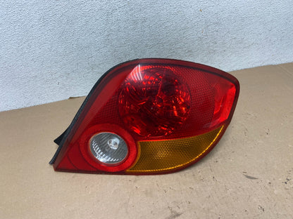2003 2004 Hyundai Tiburon Coupe Right Passenger Rh Side Tail Light AG40750