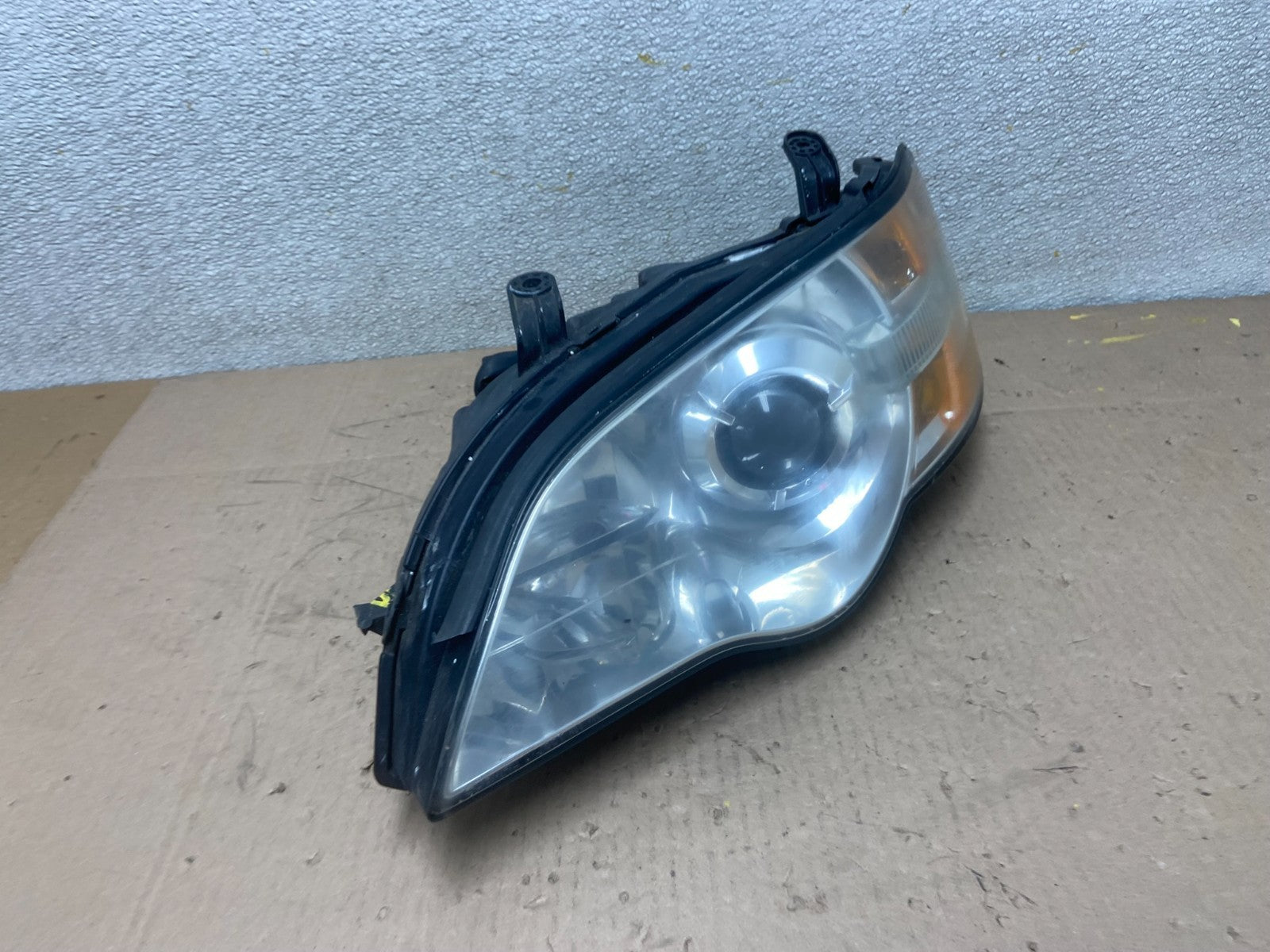 2006 to 2007 Subaru Legacy Left Driver LH Side Headlight Oem AA1008 DW2