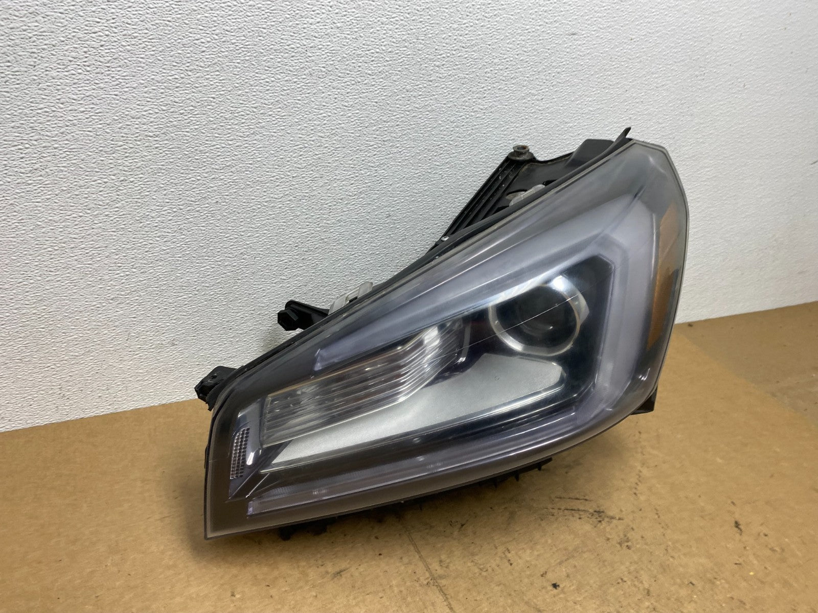 2013-2016 Gmc Acadia Left Driver LH Side Led Halogen Headlight TYC AC3568 DW2