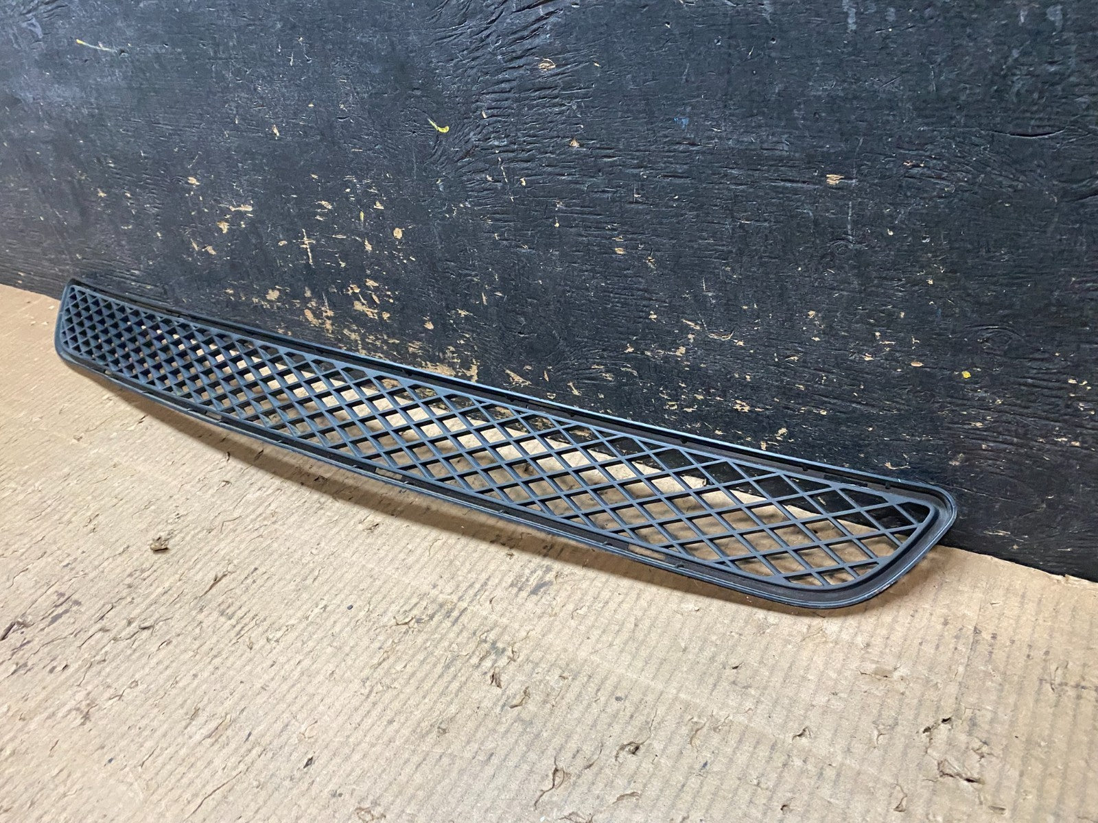 2006 to 2008 Mercedes Benz ML350 ML550 Front Lower Bumper Grill Grille Y6600 DG2